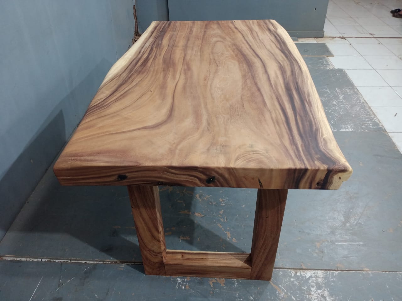 Live Edge Tables
