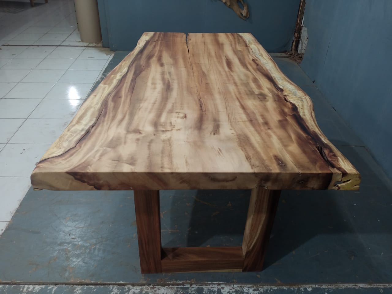 Live Edge Tables