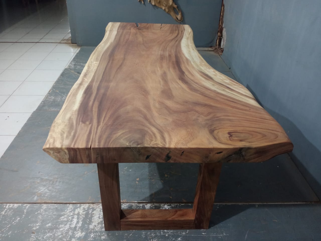 Live Edge Tables