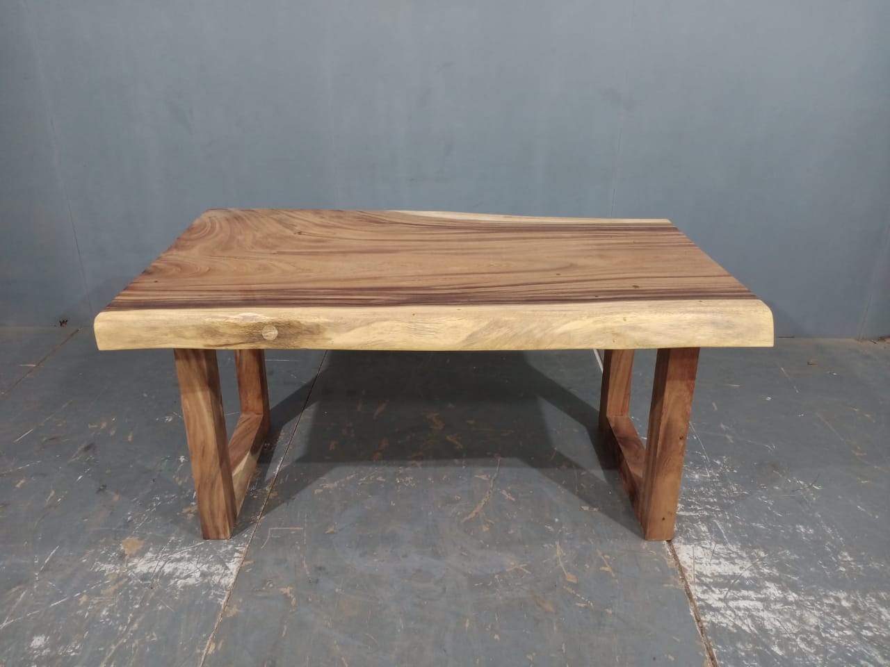 LIVE EDGE TABLES