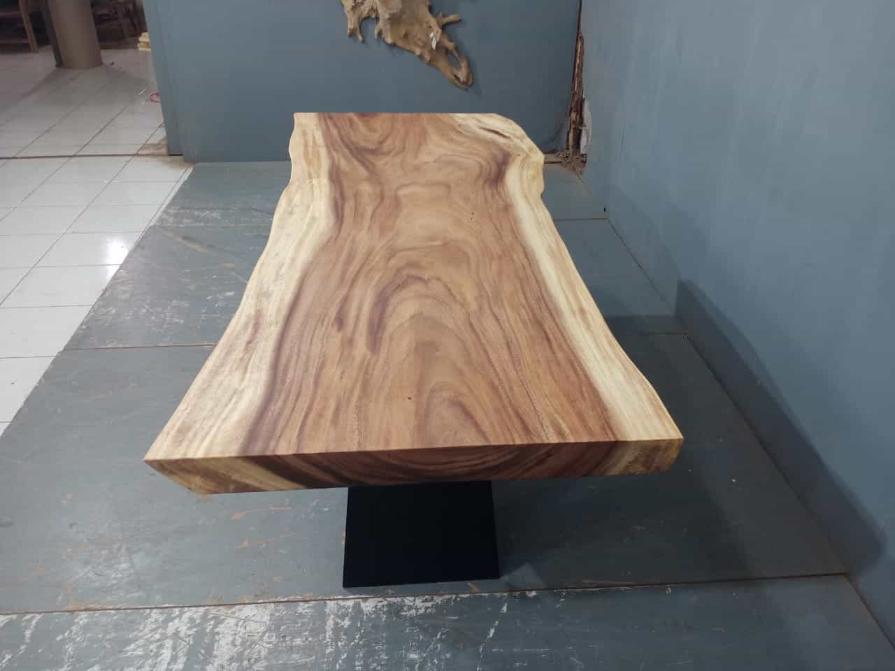 Live Edge Tables