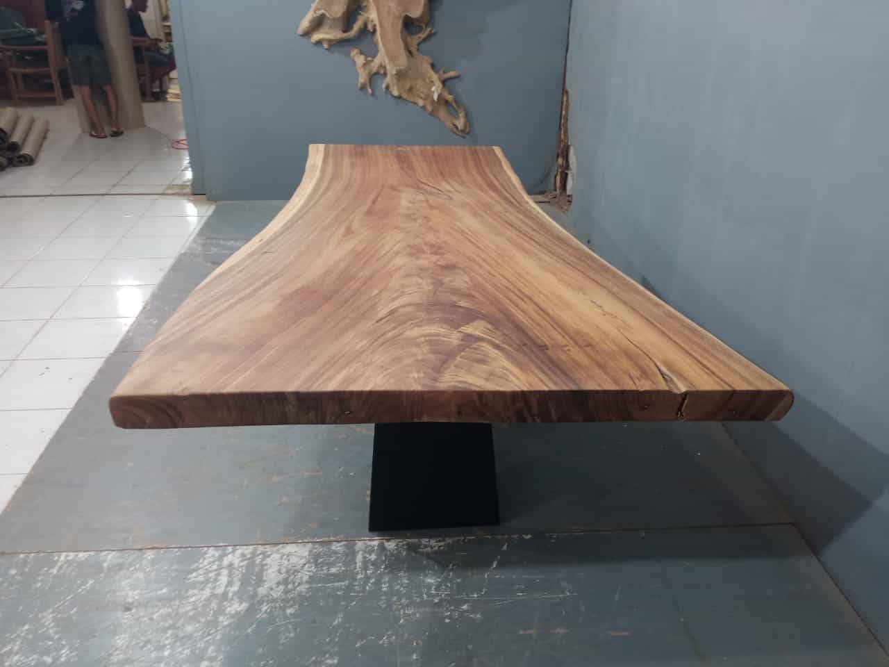 Live Edge Tables