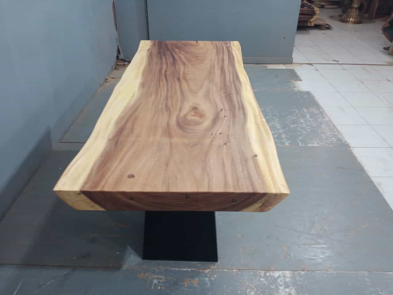 Live Edge Tables