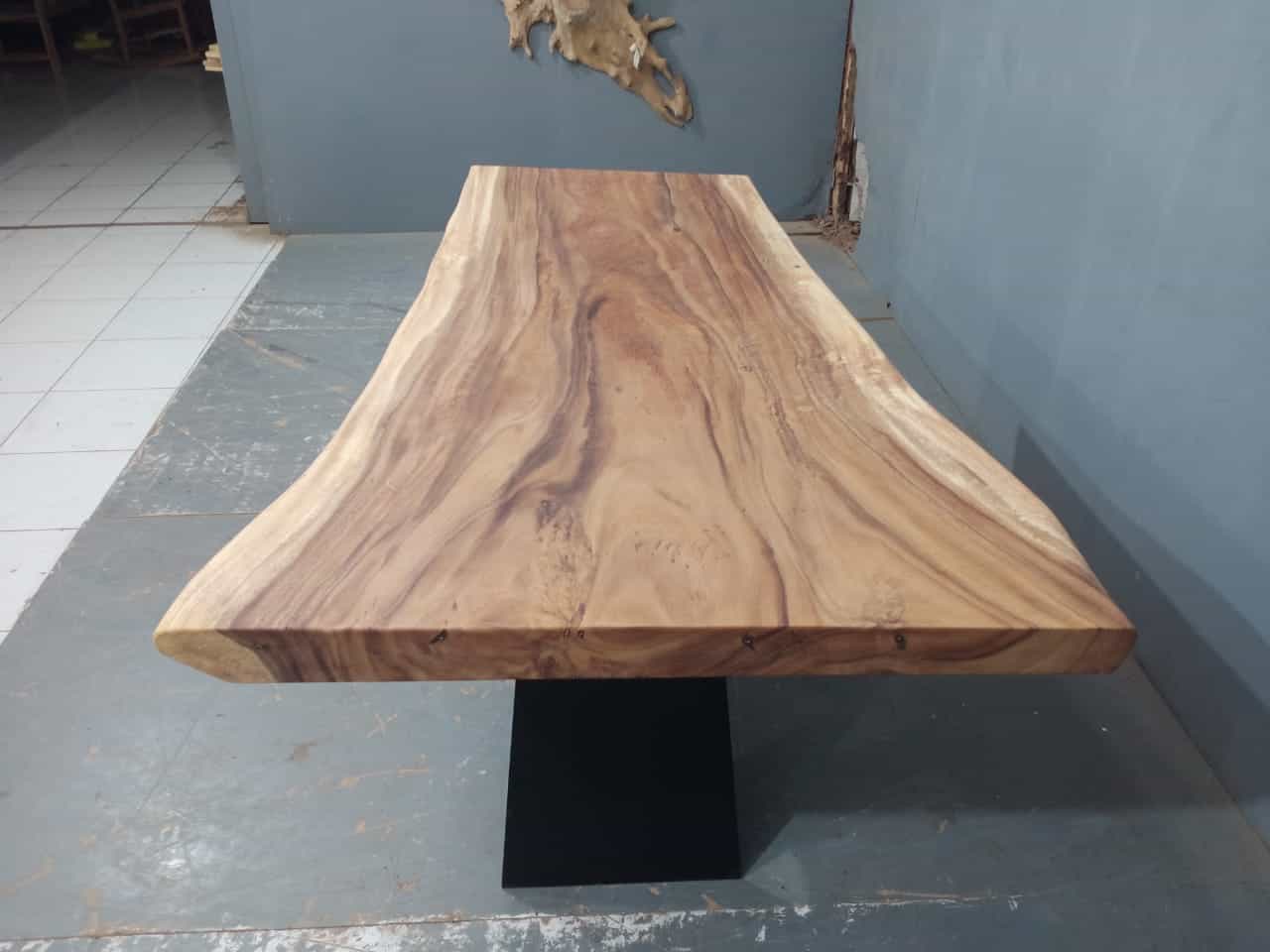 Live Edge Tables