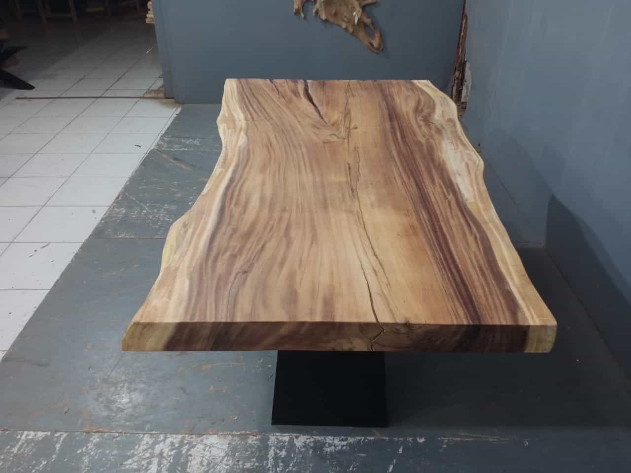 Live Edge Tables