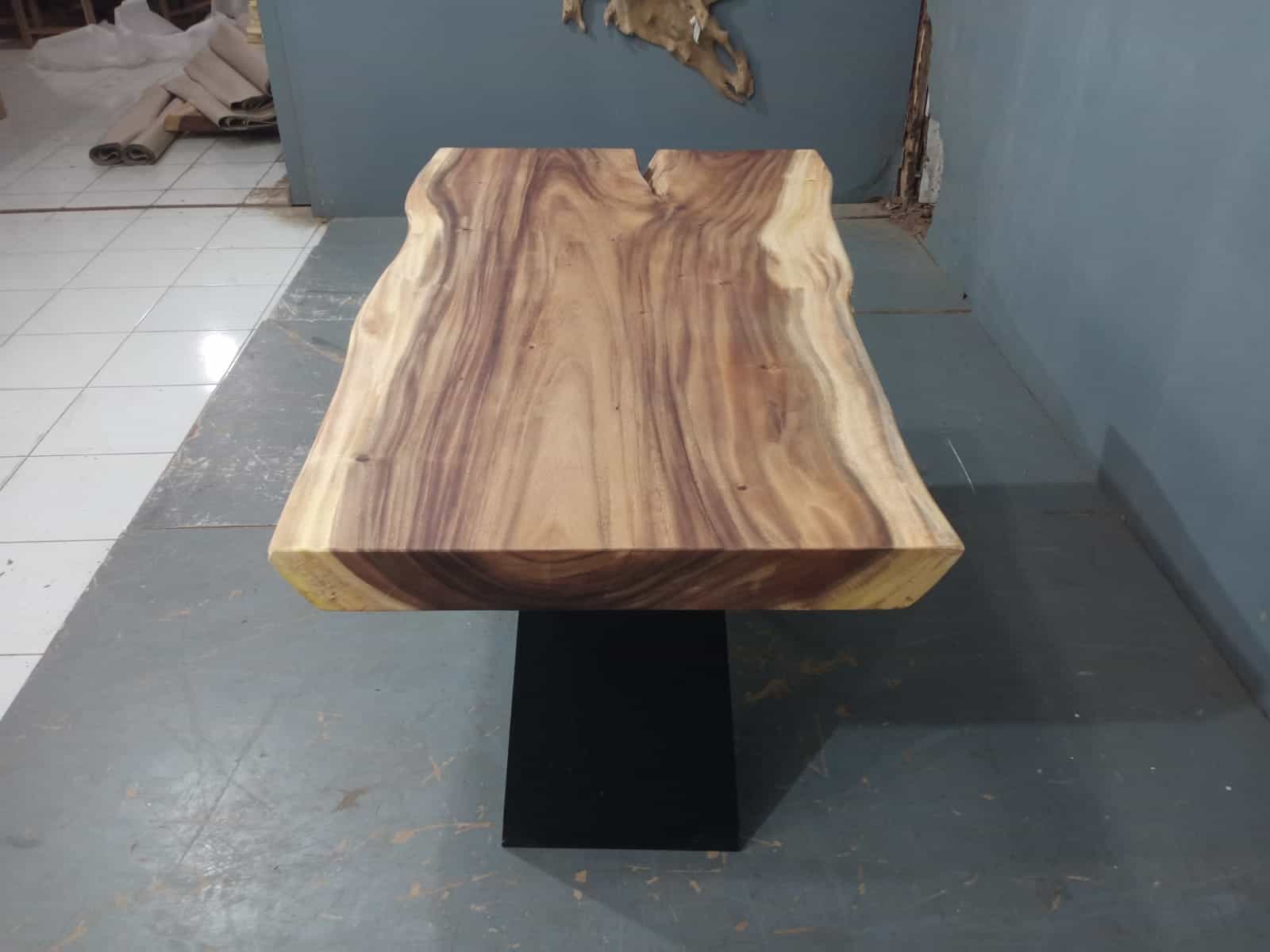 Live Edge Tables