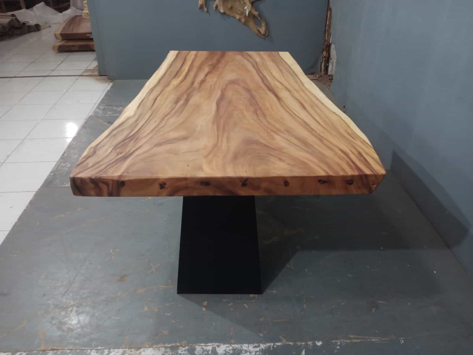 Live Edge Tables