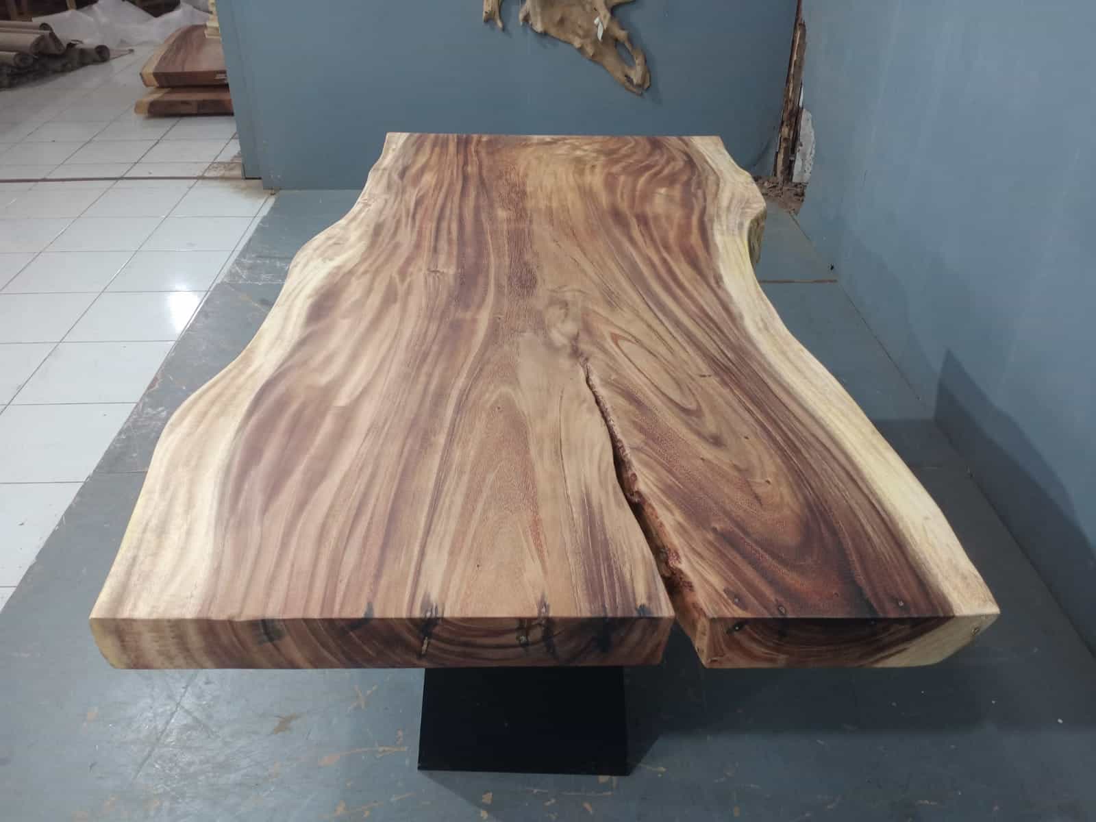 Live Edge Tables