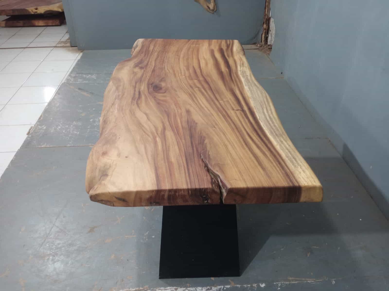 Live Edge Tables