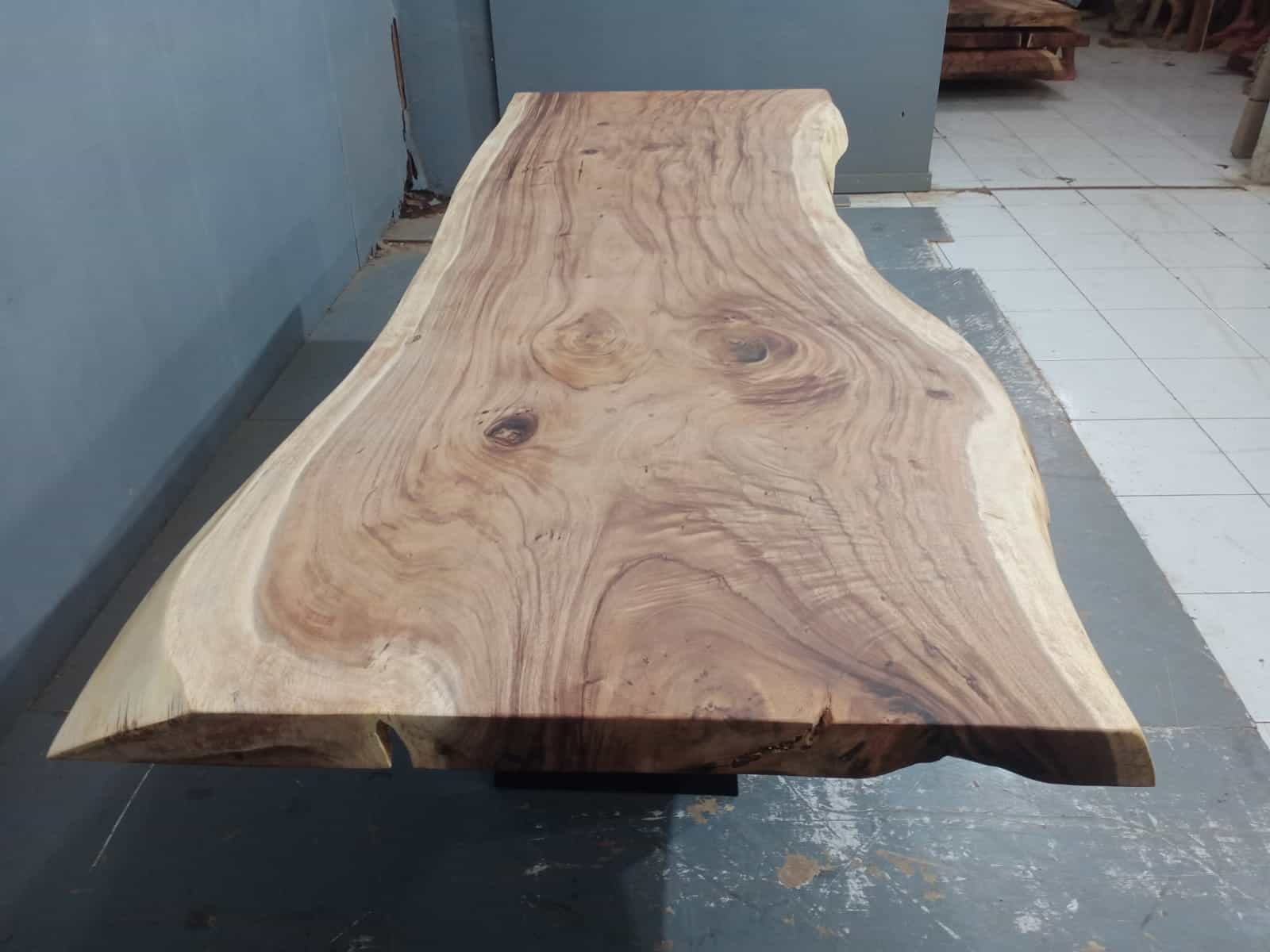 Live Edge Tables