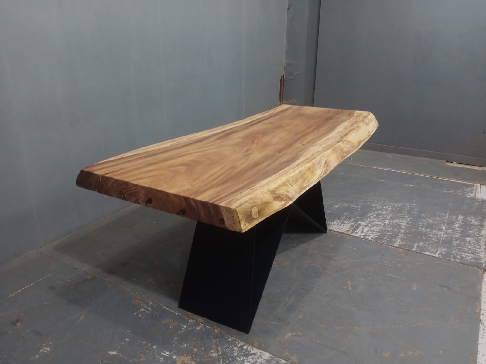 Live Edge Tables