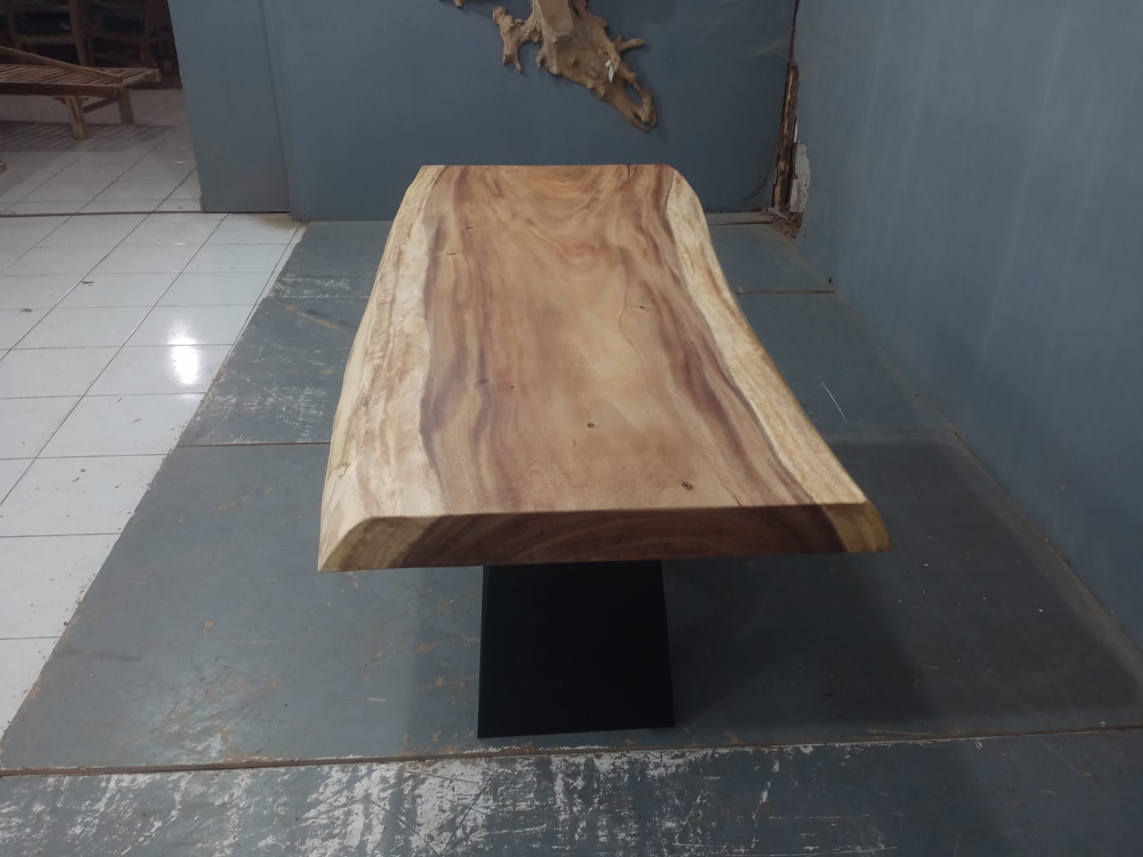 Live Edge Tables