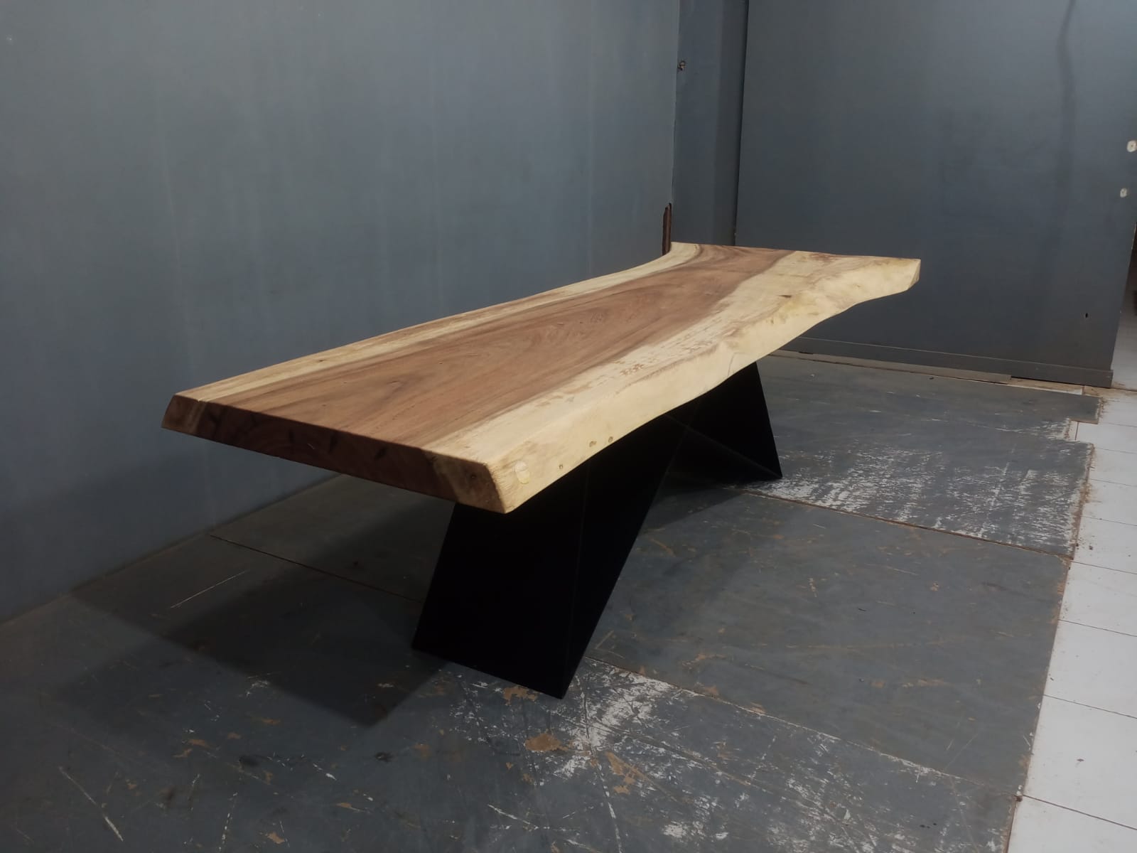Live Edge Tables