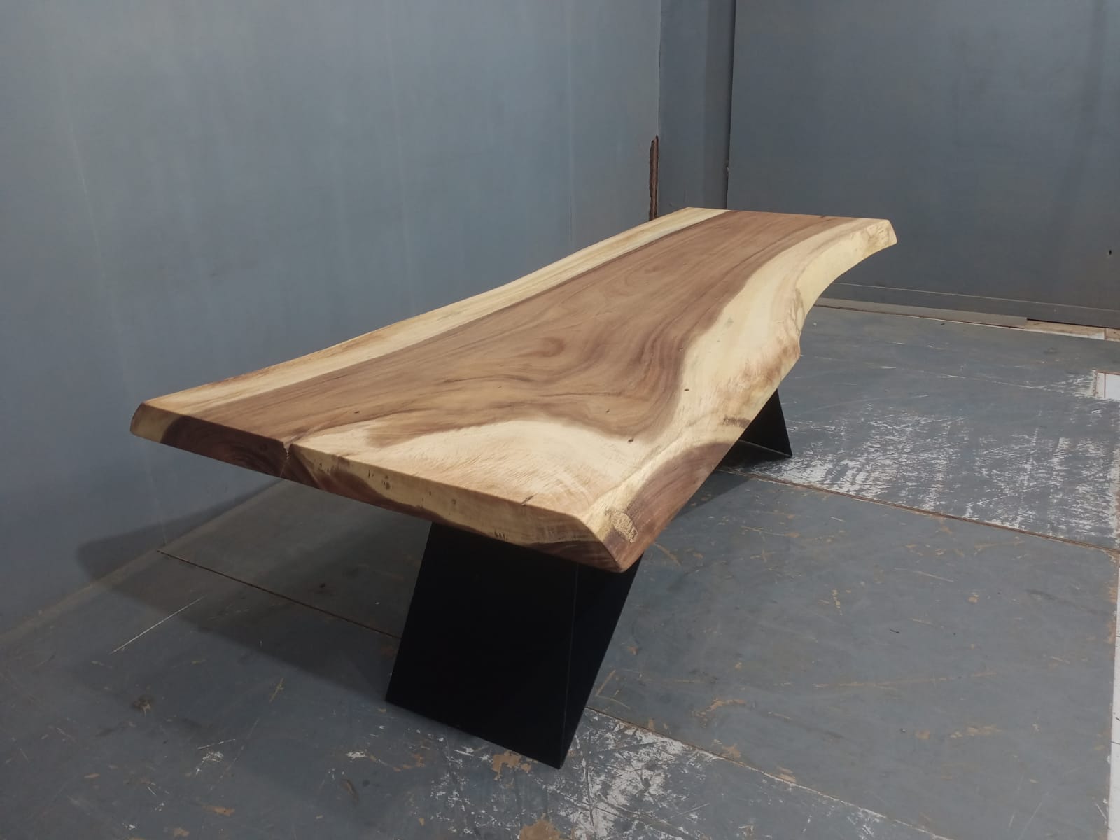 Live Edge Tables