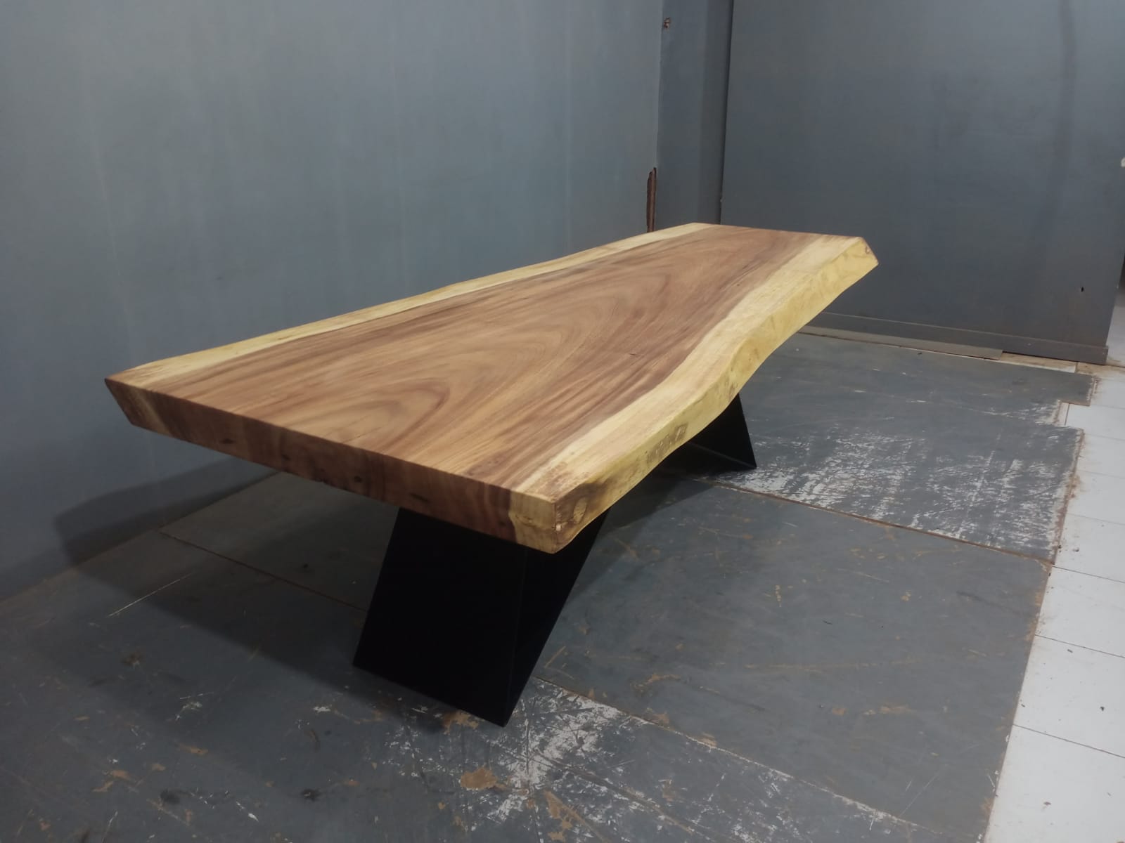 Live Edge Tables