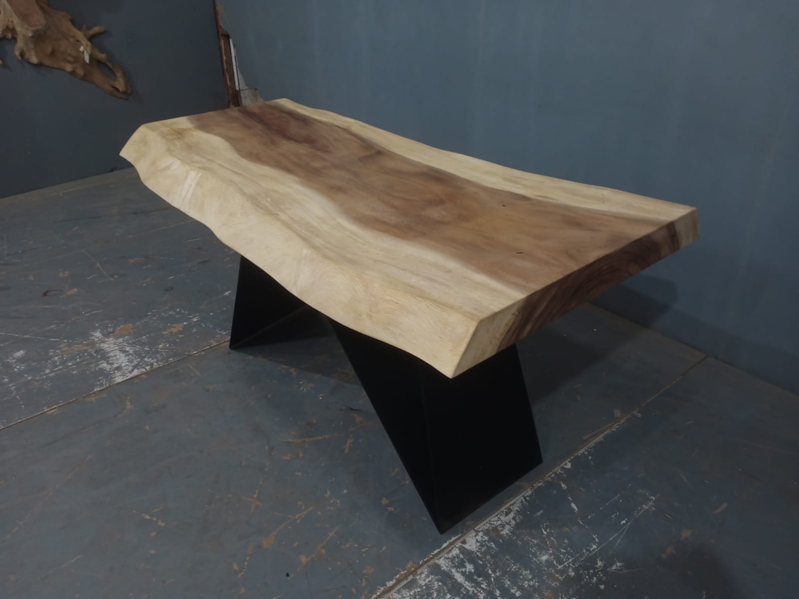 Live Edge Tables