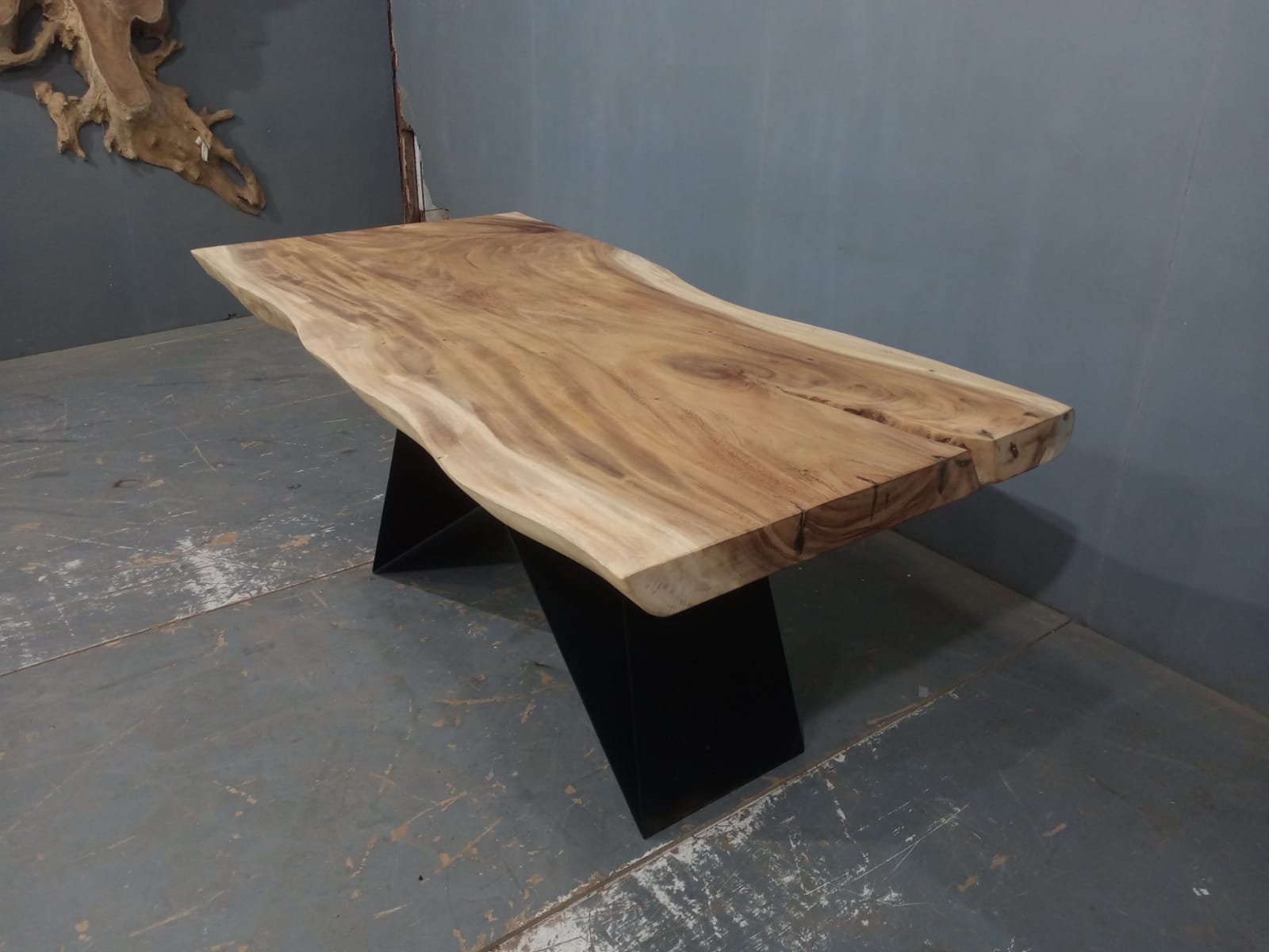 Live Edge Tables
