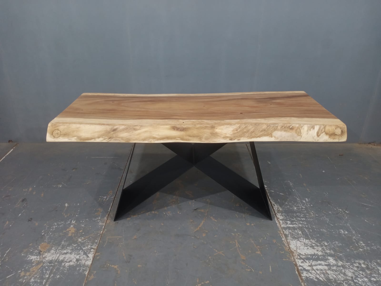 LIVE EDGE TABLES