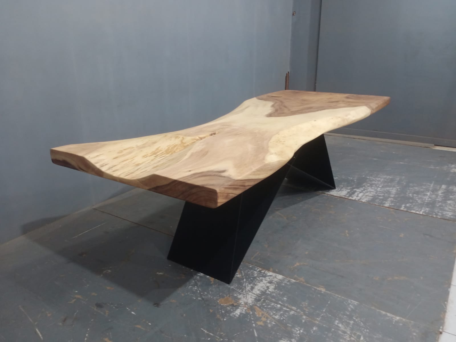 Live Edge Tables