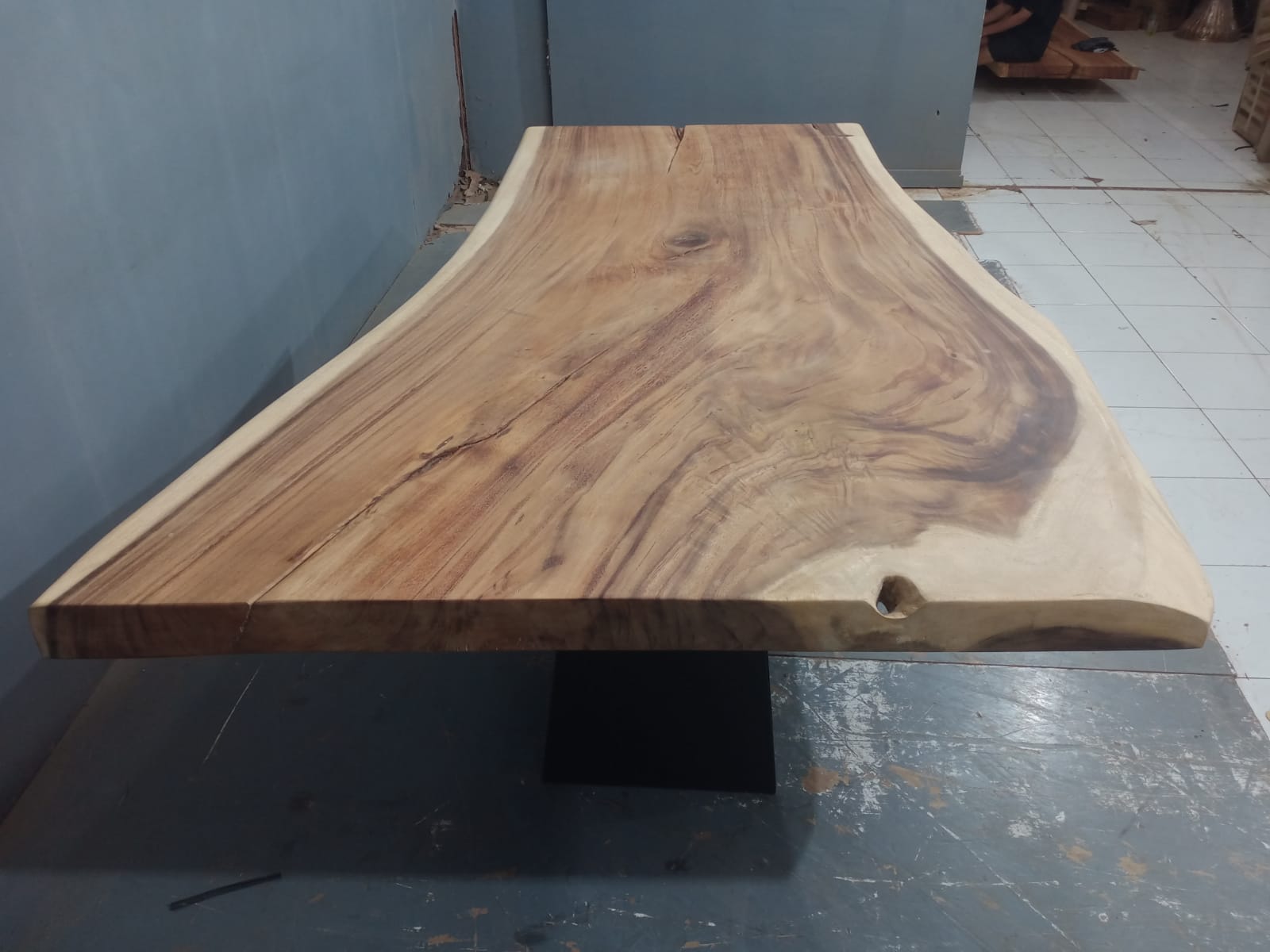 Live Edge Tables