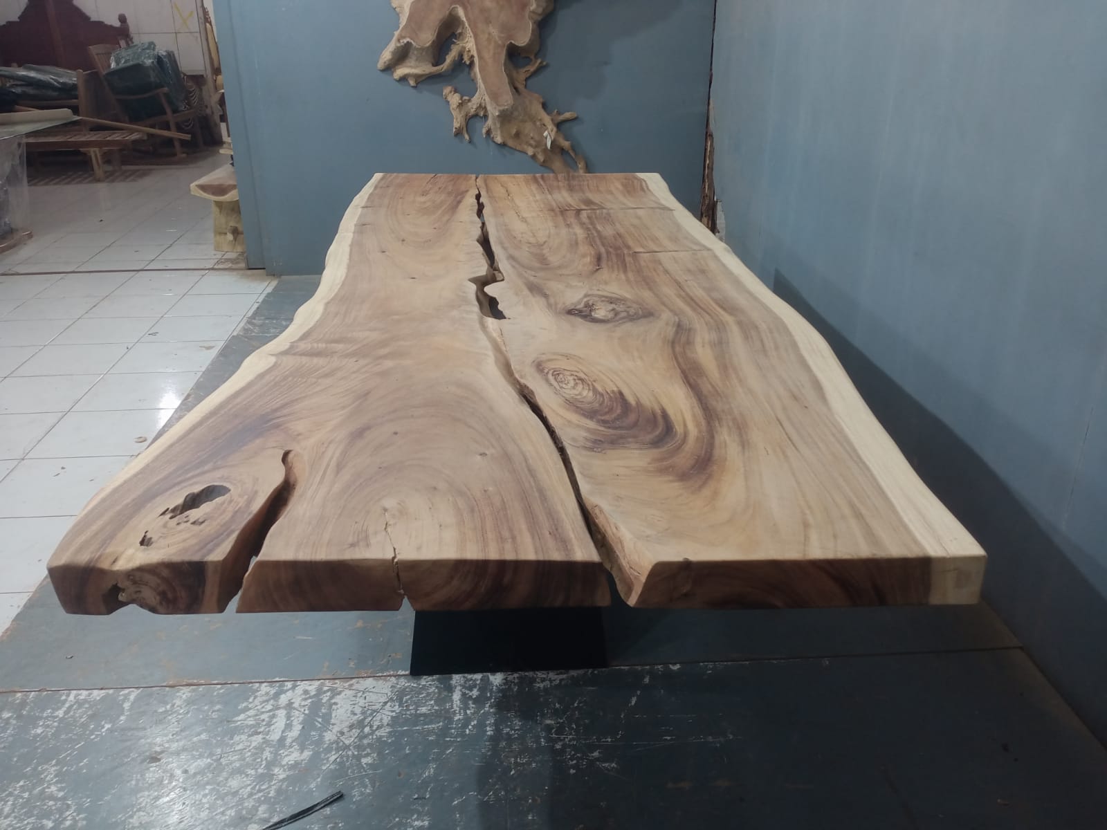 Live Edge Tables