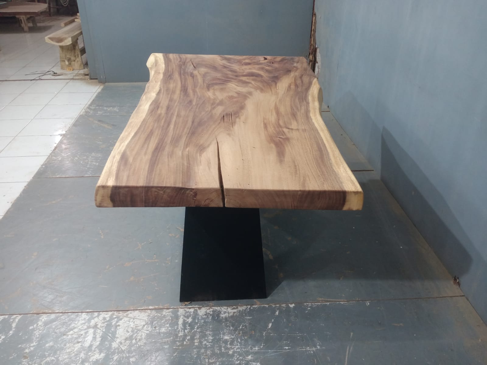 Live Edge Tables