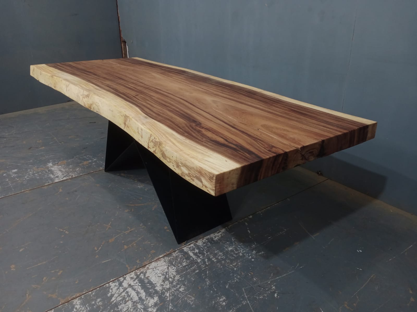 Live Edge Tables