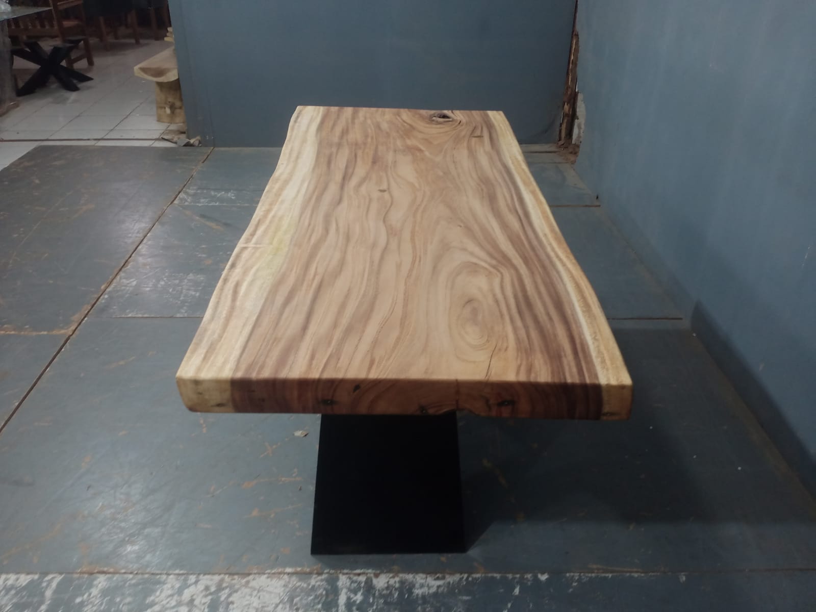 Live Edge Tables